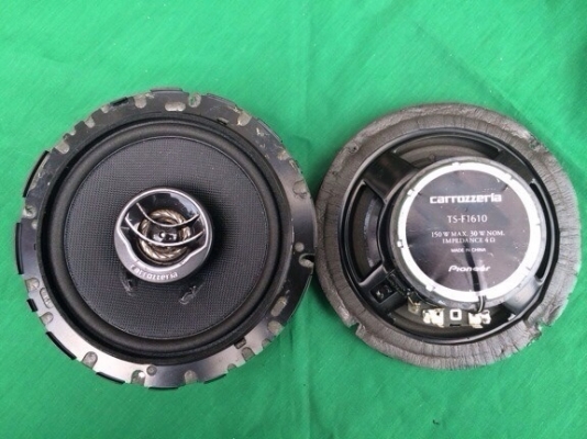 ลำโพง Pioneer Carrozzeria รุ่น TS-F1610 ลำโพงแกนร่วม 2 ทาง ขนาด 6 นิ้ว ลำโพง Pioneer Carrozzeria รุ่น TS-F1610 ลำโพงแกนร่วม 2 ทาง ขนาด 6 นิ้ว