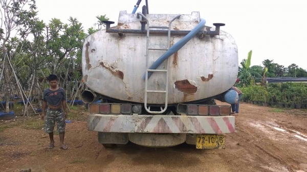 รถน้ำร็อคกี้175แรง รถน้ำร็อคกี้175แรง