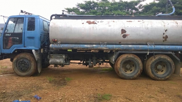 รถน้ำร็อคกี้175แรง รถน้ำร็อคกี้175แรง