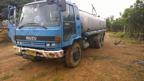 รถน้ำร็อคกี้175แรง