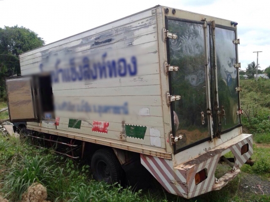 ขายรถบรรทุกหกล้อ HINO FC2WELA เครื่อง 120 แรง ขายเฉพาะหัวแชสซีไม่รวมตู้ ทะเบียนพร้อม