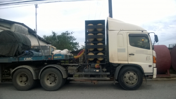 HINO FM1J  ยอดจัดไฟแนนซ์ ให้ยอดที่ 1,600,000 บาทค่ะ จำหน่ายเฉพาะหัวนะค่ะ