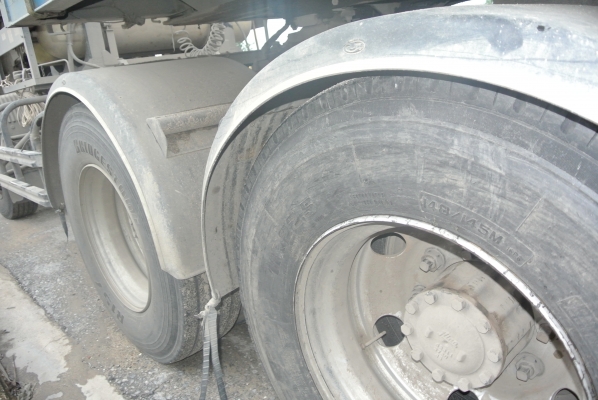 HINO FM1J  ยอดจัดไฟแนนซ์ ให้ยอดที่ 1,600,000 บาทค่ะ จำหน่ายเฉพาะหัวนะค่ะ