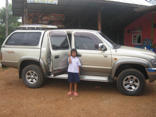 TOYOTA  4WD 4ประตู SPORT CRUISER D4Dปี2002