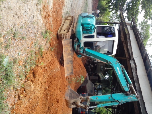 ขายรถแบคโฮ KOMATSU pc25-7มีหัวเก๋งรถสวยพร้อมใช้ ขายรถแบคโฮ KOMATSU pc25-7มีหัวเก๋งรถสวยพร้อมใช้