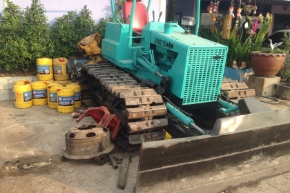 ขายถูก D2-5 20P สภาพสวย พร้อมใช้งาน เครื่องดี ช่วงล่างดี ใบแทร้กเต็ม ราคาย่อมเยา