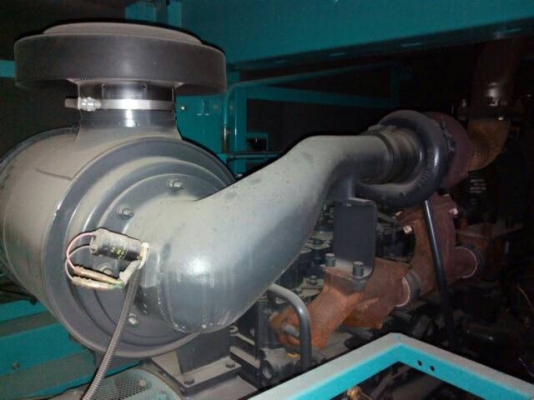 เครื่องปั่่นไฟมือสอง DCA-300SPK3 สนใจโทร 083 081 2889 ฟ้า