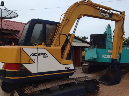 ขายด่วน KOBELCO SK60-1  มาร์คทรีอาร์มพิเศษ มีลายหัวเจาะ เก่าในเชคสภาพใหม่ พร้อมใช้