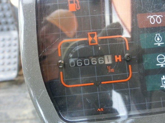 ขายด่วน HITACHI EX120-3  นำเข้าจากญี่ปุ่นยังไม่เคยใช้งานในไทย สภาพสวย เครื่องปั้มดี ไฟฟ้าครบ