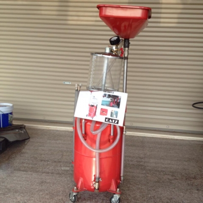 เครื่องเปลี่ยนถ่ายน้ำมันเครื่อง - น้ำมันเกีย แบบง่ายๆ ด้วยแรงดันลม เครื่องเปลี่ยนถ่ายน้ำมันเครื่อง - น้ำมันเกีย แบบง่ายๆ ด้วยแรงดันลม