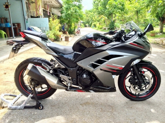 KAWASAKI NINJA 250cc ปี2013 โฉมใหม่ วิ่งน้อย ใหม่มากๆทะเบียนพร้อม 109,500 -