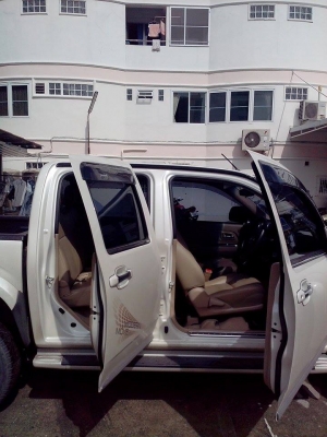 ขายรถIsuzu 4 ประตู รถบ้านวิ่งน้อยแค่ 30000 กว่าโลเอง ขายรถIsuzu 4 ประตู รถบ้านวิ่งน้อยแค่ 30000 กว่าโลเอง