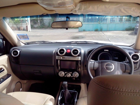 ขายรถIsuzu 4 ประตู รถบ้านวิ่งน้อยแค่ 30000 กว่าโลเอง ขายรถIsuzu 4 ประตู รถบ้านวิ่งน้อยแค่ 30000 กว่าโลเอง