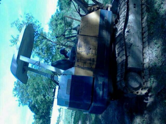 ขายรถแบคโฮ KOMATSU pc30-6สภาพพร้อมใช้ ขายรถแบคโฮ KOMATSU pc30-6สภาพพร้อมใช้