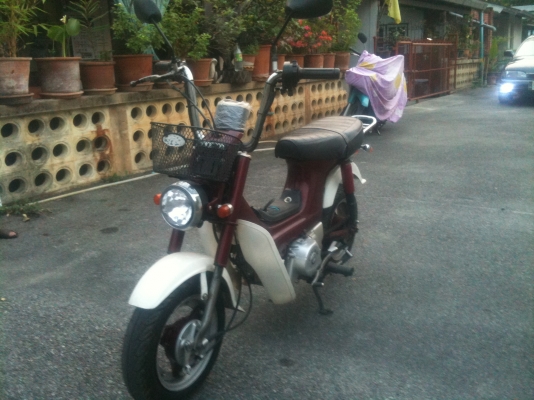 ขายHONDA CHALY สภาพดี เปลี่ยนเครื่องแล้ว ราคา 19,000.- .ใส่เครื่องLIFAN110CC สภาพใหม่ พร้อมมีใบฌครื่องรับรองด้วยครับ  สนใจติดต่อ GUN CHIANGMAI 093-9319456