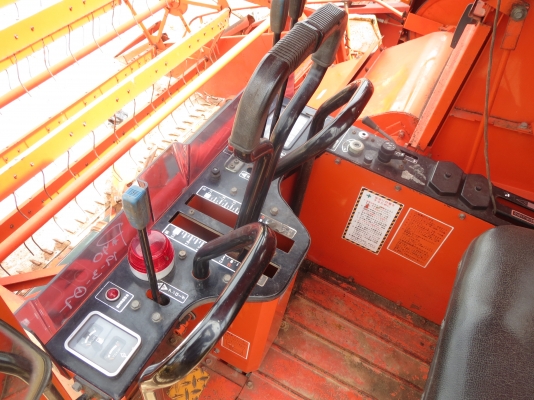 รถเกี่ยวนวดข้าว คูโบต้า 60แรงม้า รถมือสองญี่ปุ่น พร้อมใช้งาน รถเกี่ยวนวดข้าว คูโบต้า 60แรงม้า รถมือสองญี่ปุ่น พร้อมใช้งาน