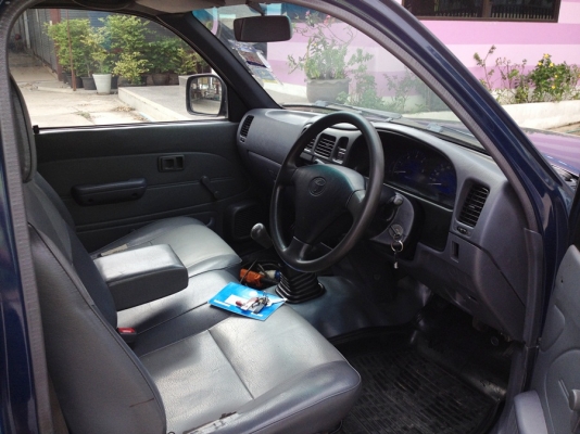 D4D หัวเดี่ยวปี47 รถสวยเดิมๆวิ่งน้อย 082-3816797 D4D หัวเดี่ยวปี47 รถสวยเดิมๆวิ่งน้อย 082-3816797