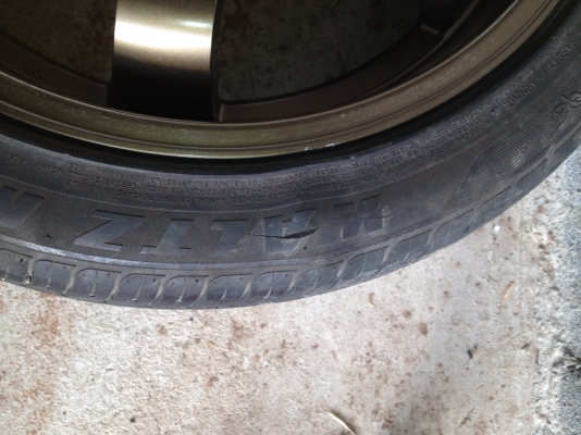 ขายล้อแม็กก้านยก ขอบ 18 แถมยาง 225/45/18