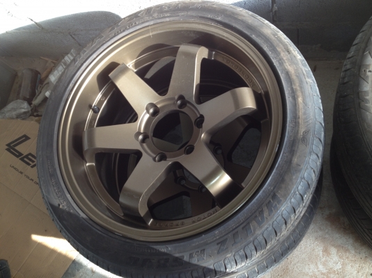 ขายล้อแม็กก้านยก ขอบ 18 แถมยาง 225/45/18