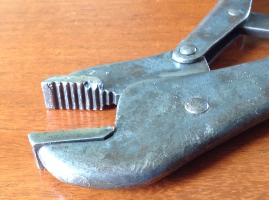 ขายคีมล็อค Petersen Vise Grip Dewitt Nebr.1942 รุ่นแรกๆ (หายาก) ฟันล่างด้านมุมขวามีตำหนิ ขายราคาพิเศษ