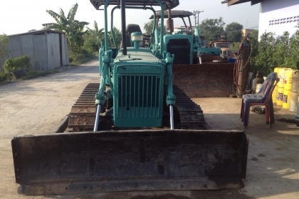 ขายD2-3 สภาพสวย พร้อมใช้งาน เครื่องดีมากๆ ช่วงบ่างดี  ใบแทร็กเต็ม