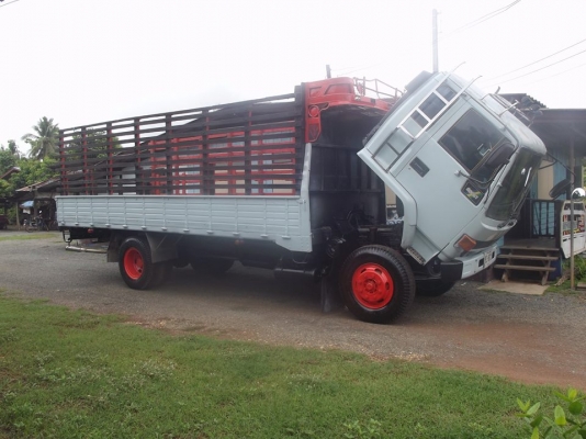 ขายด่วน รถบรทุกISUZU ร็อคกี้ รุ่น FRR12LA 175 แรง