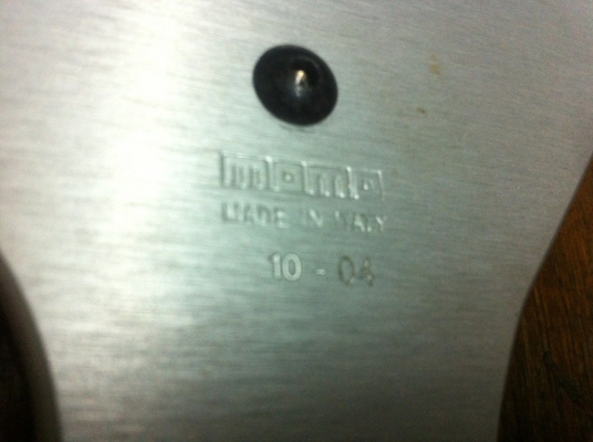 พวงมาลัย momo หนัง