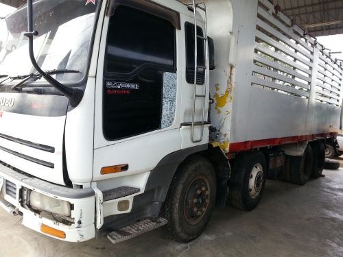 ขายรถ12ล้อ ISUZU 6SD1 320HP เพลาเดียว 8.10เมตร