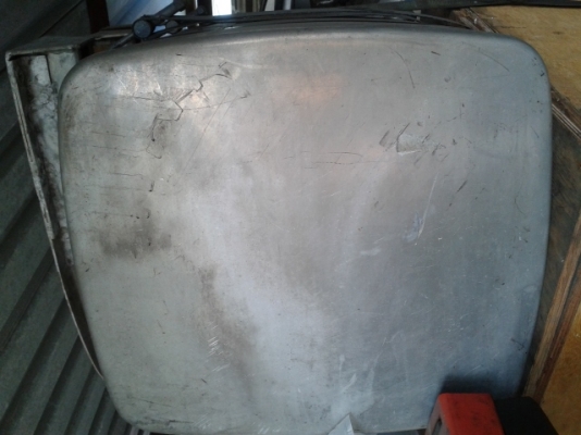 ขายถังน้ำมันอลูมิเนียมของ VOLVO 200ลิตร