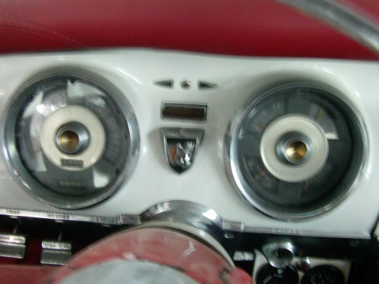 รถอเมริกา แท้ๆ Chrysler 4ประตู