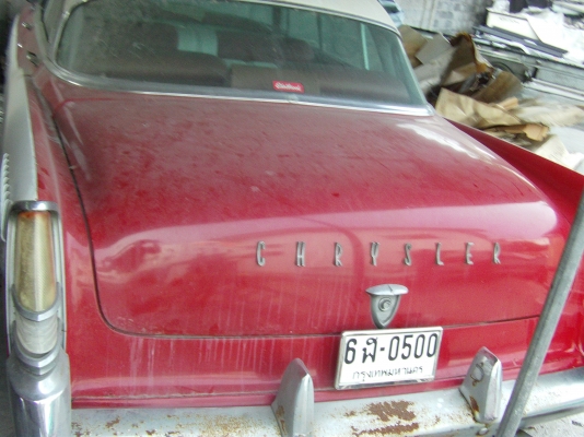รถอเมริกา แท้ๆ Chrysler 4ประตู