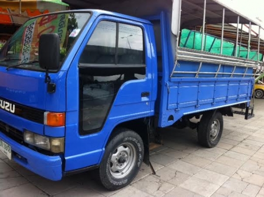 ขายรถอีซูซุ NHR 55 ทะเบียนบรรทุกสองแถว เครื่อง 2jz 3000 cc. ติดแก๊ส LPG  แล้ว