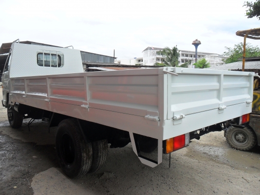 ISUZU 6 ล้อเล็ก รุ่น NKR
