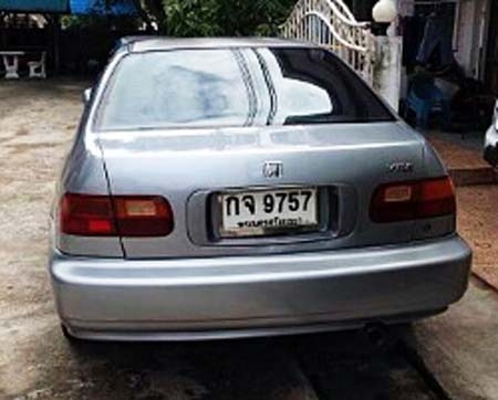 CIVIC EG 4 d ปี 95 เกียร์ออโต้ เครื่อง D15B ติด LPG หัวฉีด ดิสก์เบรค 4 ล้อ กระจกไฟฟ้า ปรับข้างไฟฟ้า เซ็นทรัลล็อค รีโมทกันขโมย ภายในเรียบร้อย ภาษีไม่ขาด ราคา 79,000 บาท   โทร.0896878976 โอ๋  id line : charnpreecha