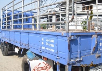 ขายหกล้อ NKR 130 ปี 44 กระบะคาร์โก คอกแป๊บ โทร 088-4501277