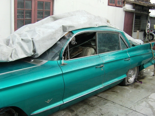 รถอเมริกา Cadillac 4ประตู   เดิมๆ กริ้บๆ