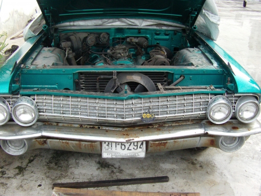 รถอเมริกา Cadillac 4ประตู   เดิมๆ กริ้บๆ