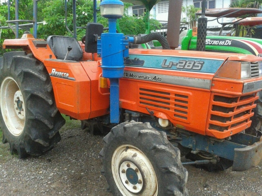 ขายรถไถ KUBOTA L1-285R เครื่องไดเร็ก 4สูบ 2เพลา 28แรง พวงมาลัยพาวเวอร์ ขายรถไถ KUBOTA L1-285R เครื่องไดเร็ก 4สูบ 2เพลา 28แรง พวงมาลัยพาวเวอร์