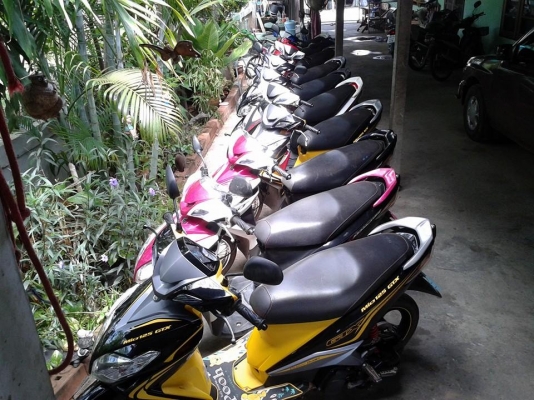 มีโอ 125 มีหลายคันหลายราคาเริ่มต้นที่  19500 บาท