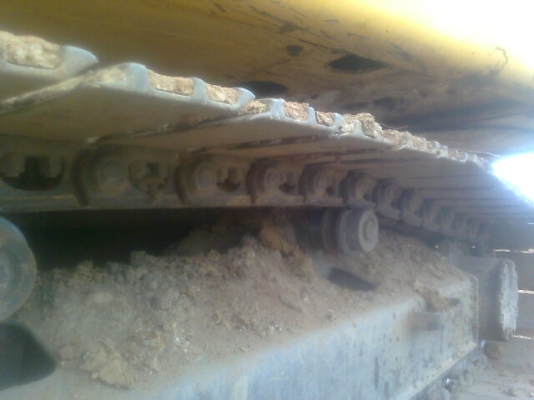 ขาย KOMATSU PC200-7 สภาพสวยพร้อมใช้ ราคาต่อรองได้ ติดต่อได้ที่คุณ อ๊อฟ พิจิตร 086-737-9991