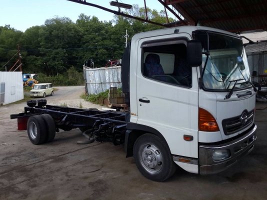 HINO mega FC รถญี่ปุ่น