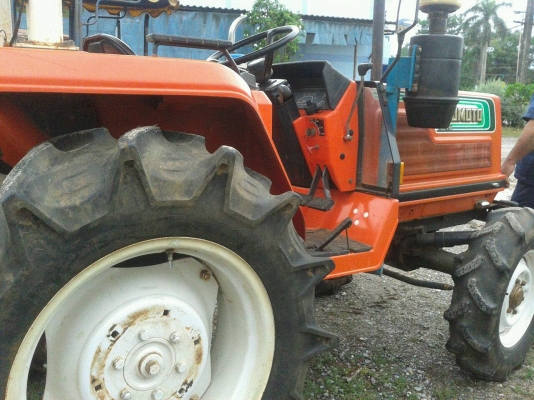 ขายรถไถ HINOMOTO N279 เครื่อง3สูบ 2เพลา 27แรง พวงมาลัยพาวเวอร์