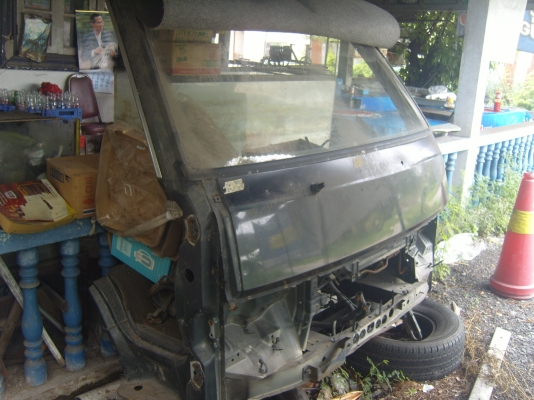 หัวตัดนิสสัน e24 พร้อมกระจกหน้า หัวตัดนิสสัน e24 พร้อมกระจกหน้า