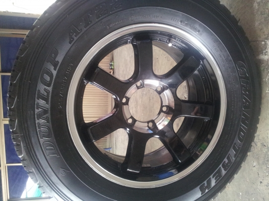 ขายแม็กซ์ 17นิ้ว พร้อมยาง 265/65R17 ขายแม็กซ์ 17นิ้ว พร้อมยาง 265/65R17