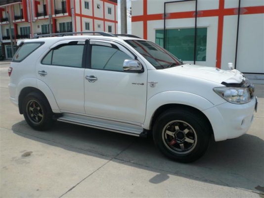 ขาย TOYOTA FORTUNER 3.0 V SMART 4 WD ย้ายเข้ากรุงเทพฯ เรียบร้อยแล้ว