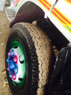 เทเลอร์รถเกี่ยวข้าวครับ hino fl177