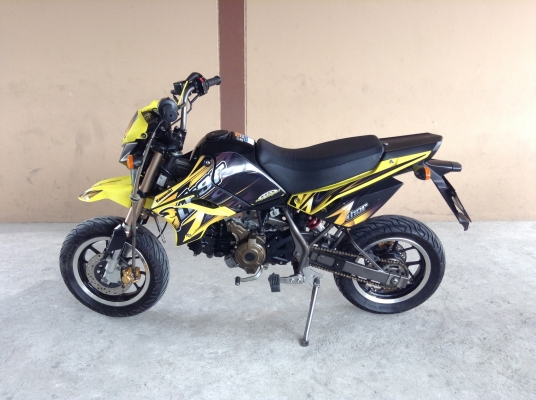 ขาย!!! KSRตัวใหม่ ล้อแม็ก ท่อสูตรเสียงเพราะ สภาพสวยใหม่มาก ปี54 รถเครื่องดีคับ ทะเบียนครบ ภาษี57