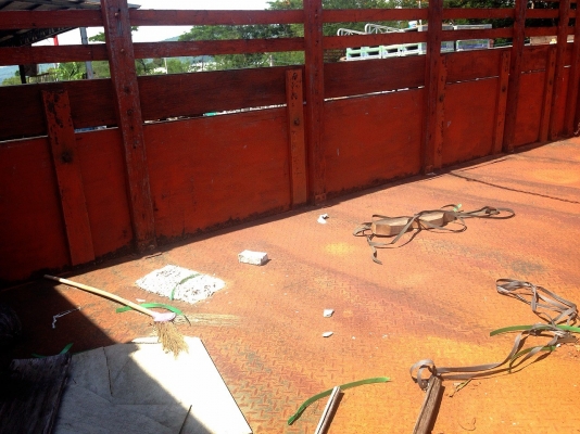 **530,000 บ.ต่อรอง**ขาย10ล้อเพลาเดียว HINO FL176 EH700 เครื่องเดิมเกียร์เดิม 168แรง แน่นๆ แรงดีไม่ไอ ช่วงล่างเดิมคัสซีสวยมาก ไม่มีปะไม่มีดาม กระบะไม้พื้นเหล็กสภาพดี พื้นดี ข้างดีไม่ผุ หัวเก๋งเดิมๆ ภายในคอนโซลครบ พ.พาวเวอร์ เบรคทริฟฟี่ ยางดี9เส้นพอใช้1เส้น