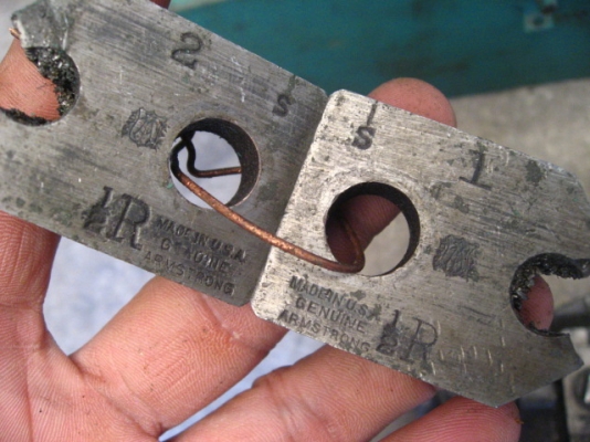 ต๊าปเกลียวงานเก่า  F.Armstrong made in usa