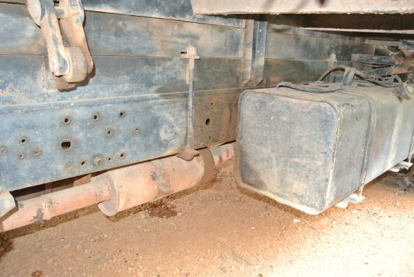 ISUZU NPR จัดไฟแนนซ์ได้ 300,000 บาทคะ ขายกลางอากาศไป เพชรบุรีคะ